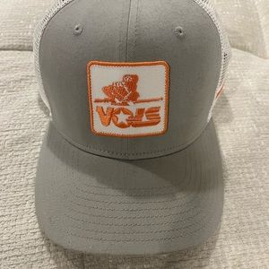Tennessee Vols hat.